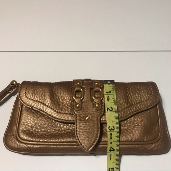 VTG Cole Haan Village Gold Open Flap Pebbled Leather Wristlet - Picture 7 of 8
